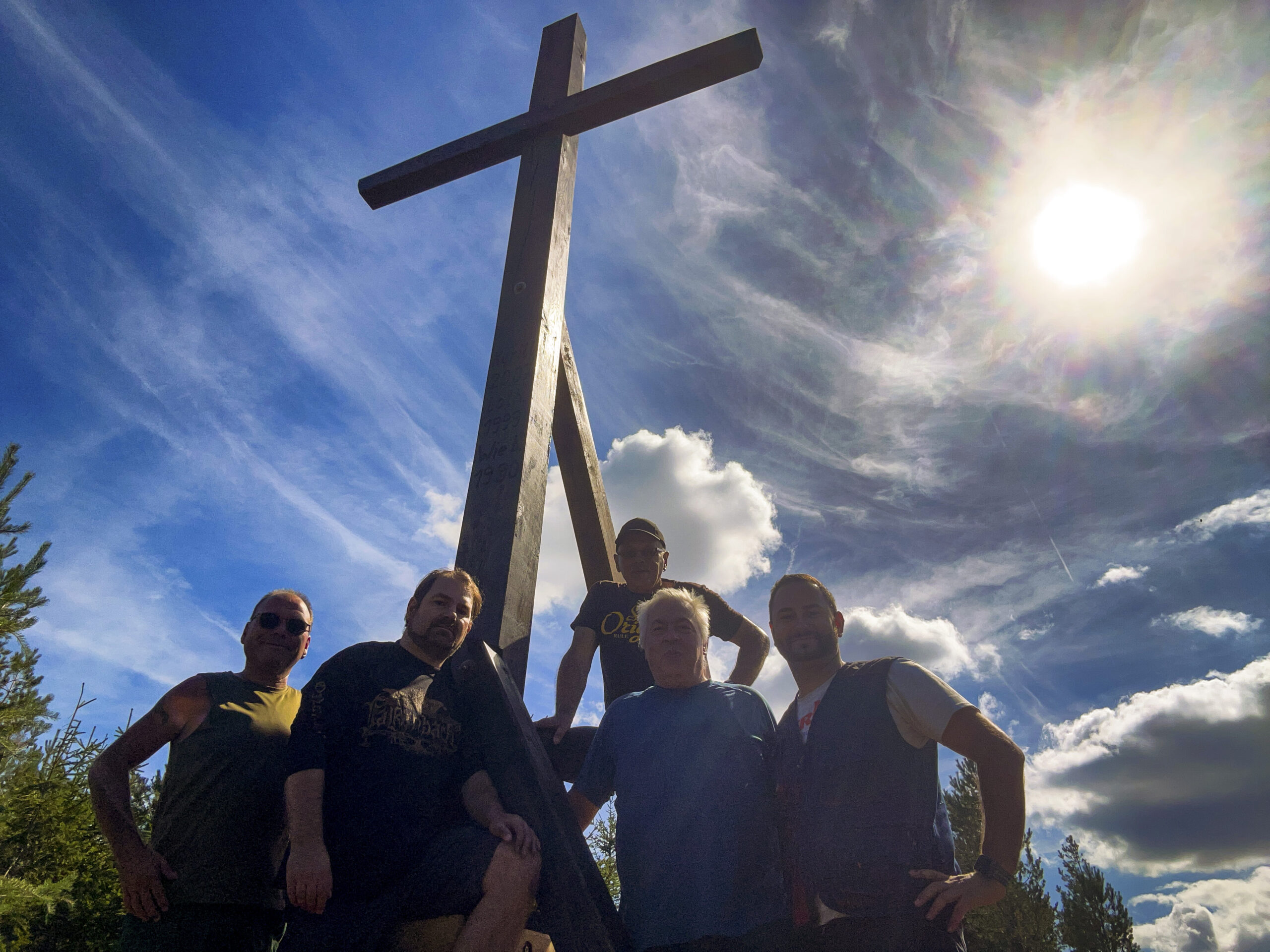 Der Streit­manns­kopf hat wie­der ein Gip­fel­kreuz